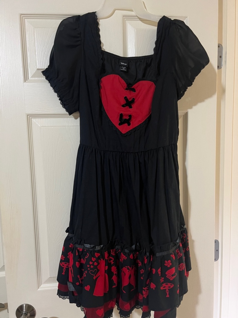 Disney Black and Red Alice in Wonderland Queen of Hearts Women Large Dress